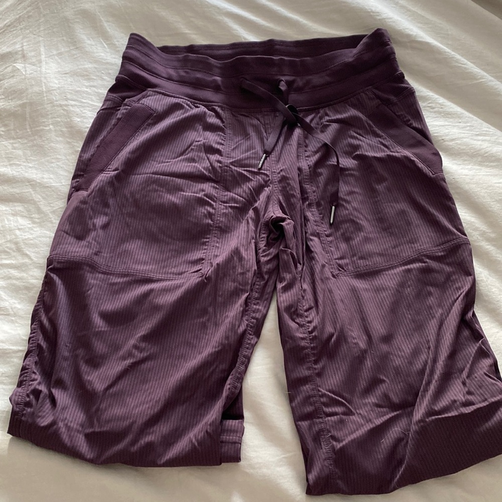 Lululemon athletic pants, maroon